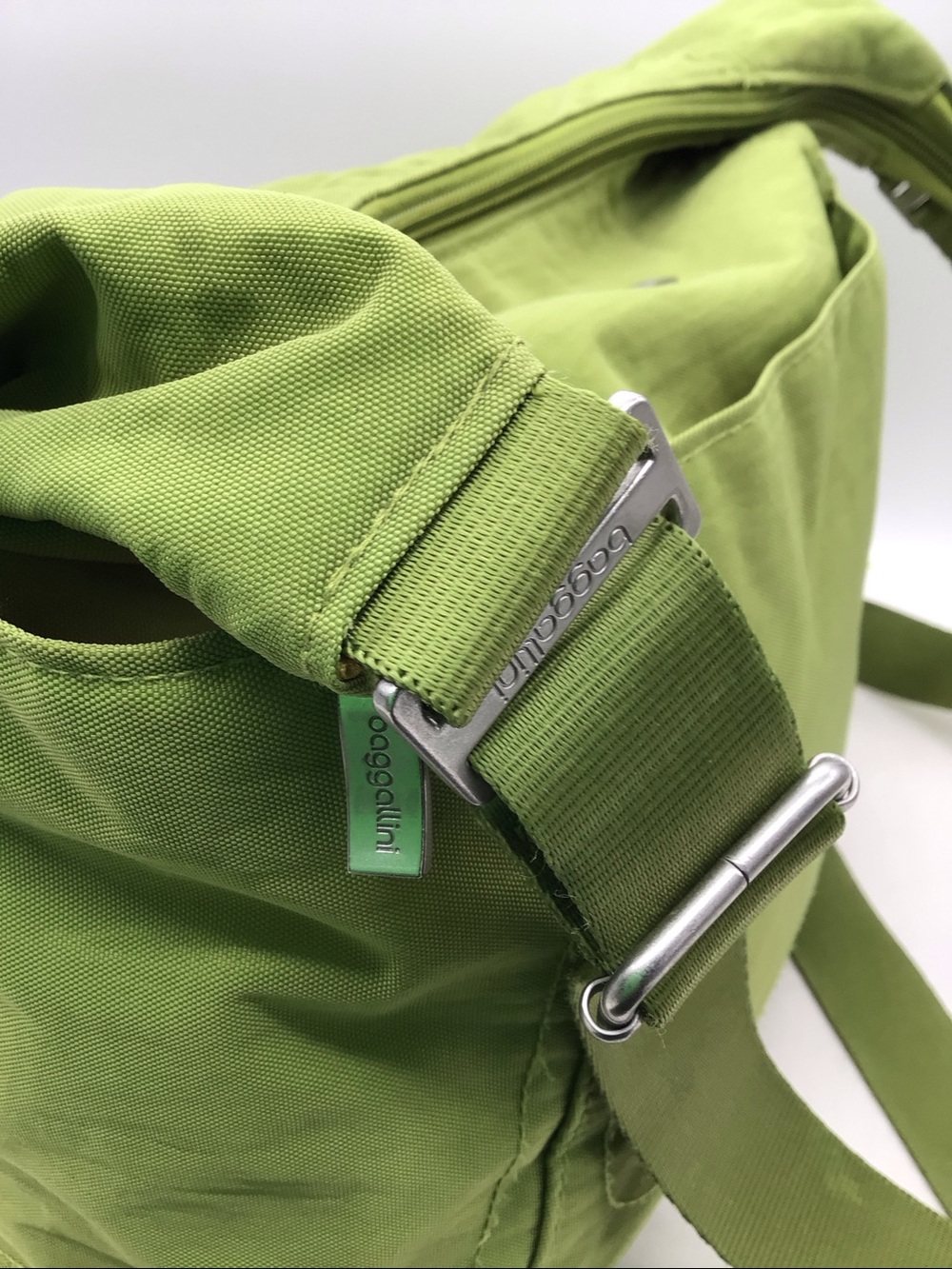 Baggallini Lime Green Nylon Shoulder Bag - Picture 8 of 11